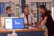 l-r: Dr. Daniel Charles (Oliver Platt), Dr. Dean Archer (Steven Weber), Dr. Mitch Ripley (Luke Mitchell)