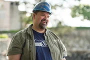 Mel Rodriguez als Bobby