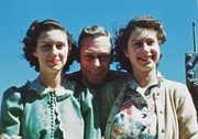 Prinzessin Margaret, K&ouml;nig Georg VI., Prinzessin Elizabeth, 1947.