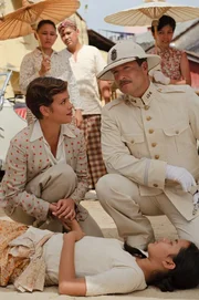 Hellen Landgraf (Muriel Baumeister, l.), Hans Jakob Braun (Francis Fulton-Smith, r.).