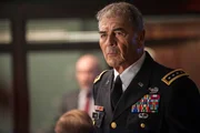 General Edward Clegg (Robert Forster) ist schockiert, als er realisiert, dass London w&auml;hrend der Beerdigung des britischen Premierministers von Terroristen angegriffen wird.