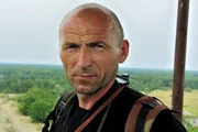 Vadim Siderowitsch, Raubtierexperte und Professor an der Akademie der Wissenschaften in Minsk, betreibt seit 10 Jahren ein gro&szlig; angelegtes Wolf- Monitoringprogramm in Belorus. Seit 2010 untersucht er die Wolfspopulation in der Sperrzone und vergleicht sie  mit Populationen au&szlig;erhalb der Zone.