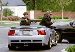 Neben ihren diversen Nebent&auml;tigkeiten sollen die beiden Hollywood Cops Joe Gavilan (Harrison Ford, r.) und K.C. Calden (Josh Hartnett, l.) von der LAPD-Mordkomission einen brutalen Vierfachmord aufkl&auml;ren. Kein leichtes Unterfangen ...