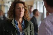 "Tatort", &bdquo;Virus." Ein erschlagener Schwarzafrikaner wird in einem Steinbruch nahe einer kleinen steirischen Gemeinde gefunden. ... Im Bild: Adele Neuhauser (Bibi Fellner).