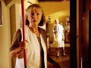 Christine Ostermayer (Hermine Stickler), Rafael Schuchter (Fabian Holub).