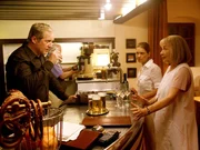 "Der Winzerk&ouml;nig", "Die Eisheiligen." Im Bild (v.li.): Harald Krassnitzer (Thomas Stickler), Britta Hammelstein (Anna Stickler), Christine Ostermayer (Hermine Stickler).