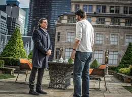 Winston (Ian McShane, l.); John Wick (Keanu Reeves, r.)