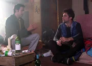 V.l.: Beat Marti als Adrian Furrer und Silvan Kappeler als Jimmy.