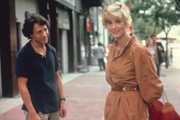 Julie (Jessica Lange) muss erkennen: Ihre Freundin Dorothy heisst in Wahrheit Michael (Dustin Hoffmann).