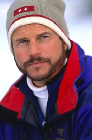Der Milliardi&auml;r Elliot Vaughn (Bill Paxton) hat eine spektakul&auml;re PR-Aktion auf dem Gipfel des K2 geplant.