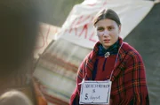 Ester (Ella Marie H&aelig;tta Isaksen) beteiligt sich am Hungerstreik der Samen-Protestbewegung.