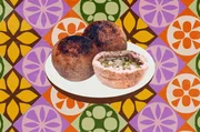 Die Bulgurb&auml;llchen Kibbeh sind im Libanon in verschiedenen Varianten allgegenw&auml;rtig.