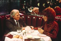 v.li.: Les (Charles Durning), Michael Dorsey / Dorothy Michaels (Dustin Hoffman)