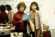 Michael Dorsey / Dorothy Michaels (Dustin Hoffman), April (Geena Davis).