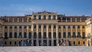 Au&szlig;enaufnahme Schloss Sch&ouml;nbrunn.