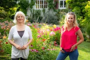 Karin Leuenberger und Nicole Berchtold im romantischen Stadtgarten
