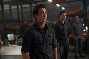Peter (Miles Teller)