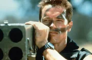 Als das ehemalige Geheimdienst-As John Matrix (Arnold Schwarzenegger) seinen wohlverdienten Ruhestand genie&szlig;t, entf&uuml;hren Terroristen seine Tochter. Ein gnadenloser Wettlauf mit der Zeit beginnt ...