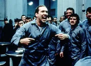 Archer hat sich mit dem Gesicht seines Feindes Castor Troy (Nicolas Cage) ins Gef&auml;ngnis einweisen lassen, um Castors Bruder Informationen zu entlocken. Doch sein Plan droht zu scheitern, denn der echte Castor Troy ist aus dem Koma aufgewacht...