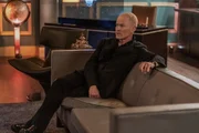 Damien Darhk (Neal McDonough)