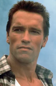 Um mit seiner kleinen Tochter das Leben zu genie&szlig;en, zieht sich Matrix (Arnold Schwarzenegger) aus seinem actionreichen Leben als Geheimagent zur&uuml;ck. Doch s&uuml;damerikanische Terroristen haben anderes mit ihm vor.