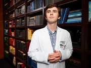 Freddie Highmore (Dr. Shaun Murphy). Freddie Highmore (Dr. Shaun Murphy).