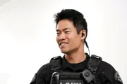 Officer Victor Tan (David Lim).