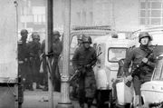 Milit&auml;rputsch: Da Allende mit legalen Mitteln nicht beizukommen ist, setzt die Rechte auf den Staatsstreich.