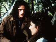 Julian Bradley (Jeff Kober, l.) und die blinde Rachel McCulloch (Annabelle Price, r.) schlie&szlig;en Freundschaft.