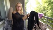Nach dem Urlaub an der See k&uuml;mmert sich Farina (39) nun um die W&auml;scheberge.