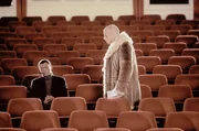 Im Handumdrehen findet sich Xander Cage (Vin Diesel, r.) in einem Testverfahren der NSA wieder, welches der wortkarge Gibbons (Samuel L. Jackson, l.) leitet, um aus Kriminellen potentielle Geheimagenten zu schmieden ...
