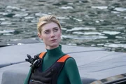 Katherine "Kat" Barton (Elizabeth Debicki)