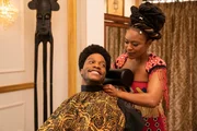 Jermaine Fowler als Lavelle Junson und Nomzamo Mbatha als Mirembe