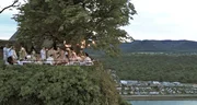 Exklusives Treffen hoch &uuml;ber dem Rhein: F&uuml;r junge Adelige gibt es viele Gelegenheiten sich untereinander kennenzulernen.