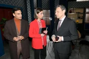 Gerner (Wolfgang Bahro, r.) gibt sich bei Nihat (Timur &Uuml;lker) und Matilda (Anna-Katharina Fecher) gelassen, als er zu einer Vernehmung gebeten wird.