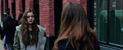 Bella Hethcote (Leila Williams), Dakota Johnson (Anastasia Steele).