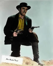 Frank James (Henry Fonda) verteidigt den Besitz seiner Familie mit allen Mitteln.