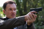 Jess LaCroix (Julian McMahon) Jess LaCroix (Julian McMahon)