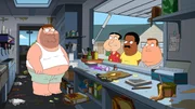 Seit ihn Lois zu Hause rausgeworfen hat, lebt Peter in seinem Foodtruck, doch mit der Zeit merken selbst seine Freunde (v.r.n.l.) Joe, Quagmire und Cleveland, dass ihm dieser ungesunde Lebensstil nicht gut tut ...