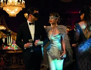 Christian Grey (Jamie Dornan, l.); Anastasia Steele (Dakota Johnson, r.)