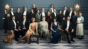 Familie Crawley und die Angestellten bereiten sich auf k&ouml;niglichen Besuch vor.  Die Verwendung des sendungsbezogenen Materials ist nur mit dem Hinweis und Verlinkung auf TVNOW gestattet.