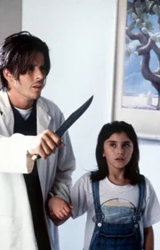 Ben (Rodney Eastman, l.) und seine Schwester Blair (Danielle Wiener, r.) f&uuml;hlen sich bedroht.