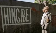 Norddeutscher Rundfunk - TREFFPUNKT IM UNENDLICHEN - Fernsehspiel nach dem gleichnamigen Roman von Klaus Mann, Regie: Horst K&ouml;nigstein (E.: 10.11.1984), Kamera: Klaus Brix. Graffitis hat es schon im Berlin der 20er Jahre gegeben. Verb&uuml;rgt ist die Wandmalerei eines Holl&auml;nders, der durch das ganze Reich zog und HINGABE auf die W&auml;nde malte. Klaus Mann schrieb in seinen fr&uuml;hen Arbeiten oft direkt von der Wirklichkeit ab. Das HINGABE-Motiv durchzieht seinen Roman "Treffpunkt im Unendlichen" (1931). Als Schauspielerin Sonja: Angelika Thomas. &copy; NDR/Gita Mundry - honorarfrei - Verwendung gem&auml;&szlig; der AGB im engen inhaltlichen, redaktionellen Zusammenhang mit genannter NDR-Sendung bei Nennung "Bild: NDR/Gita Mundry" (S2). NDR Presse und Information/Fotoredaktion, Tel: 040/4156-2306 oder -2305, pressefoto@ndr.de.