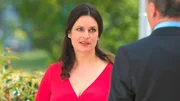 Bei der &Uuml;berpr&uuml;fung der Kosten f&uuml;r den Klinikausbau macht Wolfgang Berger (Horst G&uuml;nter Marx, r.) die &uuml;beraus freundliche Bekanntschaft mit Dr. Saskia M&uuml;ller (Angela Ascher, l.).
