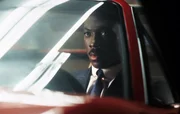 Der ungew&ouml;hnliche Cop Axel (Eddie Murphy) Foley ist in Detroit undercover t&auml;tig, als ihn ein Hilferuf aus Kalifornien erreicht ...