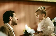 Alyssa (Ashley Olsen, r.) m&ouml;chte ihren Vater Roger (Steve Guttenberg, l.) von der Hochzeit mit der biestigen Clarice abhalten - doch wie schafft sie es, ihrem Dad zu zeigen, was wirklich hinter der Fassade von Clarice steckt?