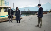 Detective Bell (Jon Michael Hill, l.), Watson (Lucy Liu, M.) und Holmes (Jonny Lee Miller, r.) m&uuml;ssen ihr Verh&auml;ltnis zu Shinwell nochmal &uuml;berdenken. Kann es wirklich sein, dass er mit einem Mord ungeschoren davon gekommen ist?