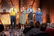 SWR COMEDY SCHEUNE, "Hausmeister / Thermalbad / Autofahrt", v.l.n.r: Marcus Neuweiler und Birgit Pfeiffer (Die Gscheidles), Franz Auber und Hillu Stoll (Hillu&rsquo;s Herzdropfa)