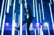 Nate (Tom Holland) muss immer wieder seine akrobatischen Kletterfertigkeiten unter Beweis stellen.