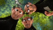 Gargamel hat sich geklont und nun gibt es ihn dreimal. So hofft er, endlich die Schl&uuml;mpfe &uuml;berw&auml;ltigen zu k&ouml;nnen.